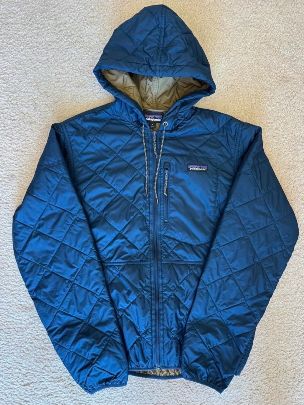 Patagonia Men’s diamond Quilted Bomber Hooded Jacket Size S